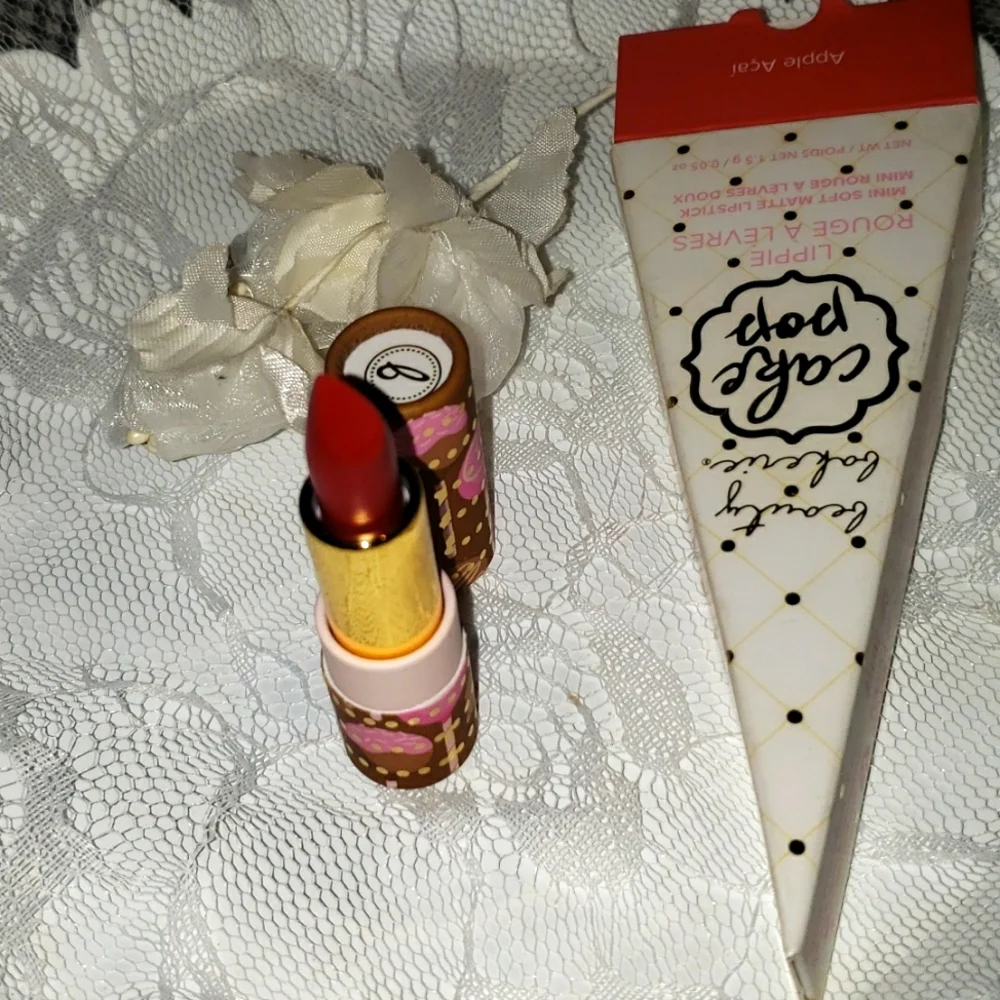 ❇️APPLE ACAI Beauty Bakerie Cake Pop Lipstick NWT